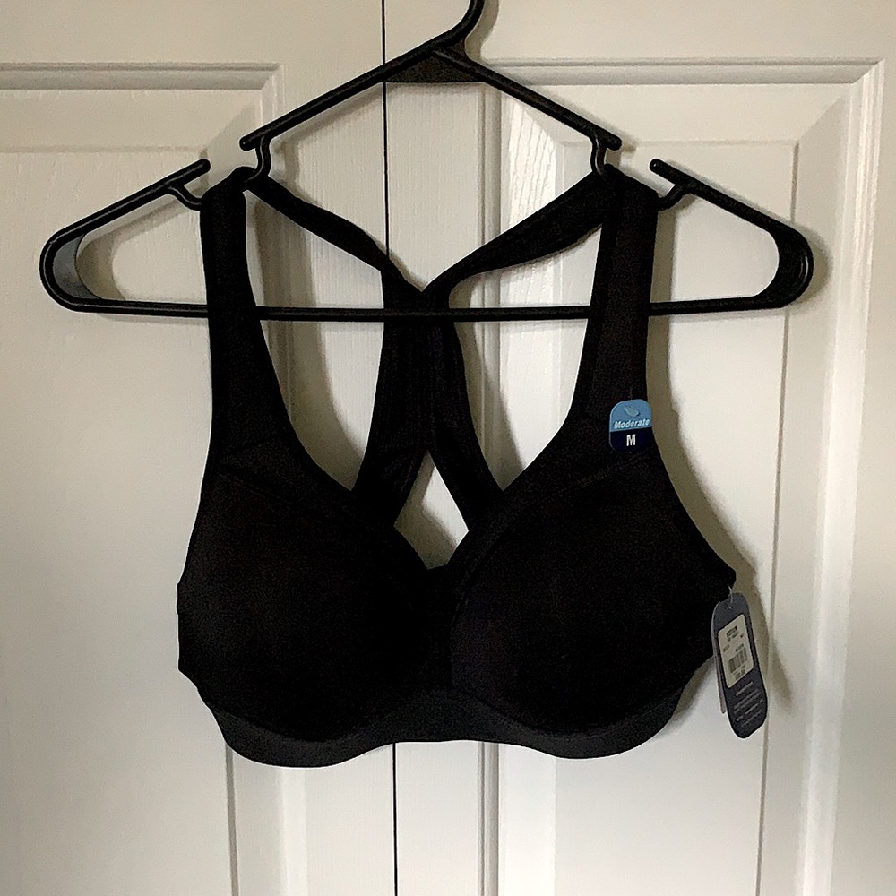 NWT Champion sports bra - brand new black